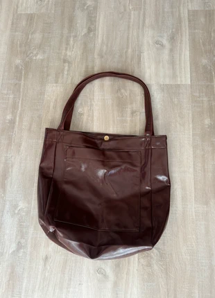 Grand sac cabas effet cuir verni, staat: Nieuw zonder prijskaartje, € 10,00, € 11,20 inclusief Kopersbescherming
