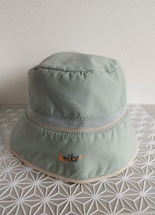 Bob bleu et beige réversible, brand: Nike, condition: Very good, size: One size, €10.00, €11.20 includes Buyer Protection