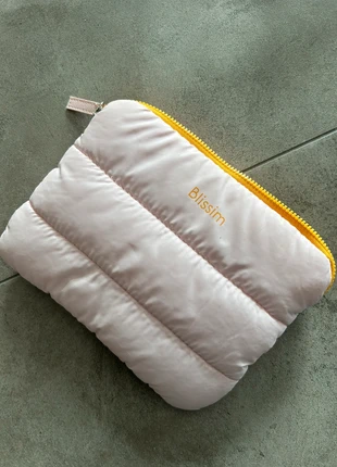 Trousse de toilette rose, brand: Blissim, condition: Very good, €2.00, €2.80 includes Buyer Protection