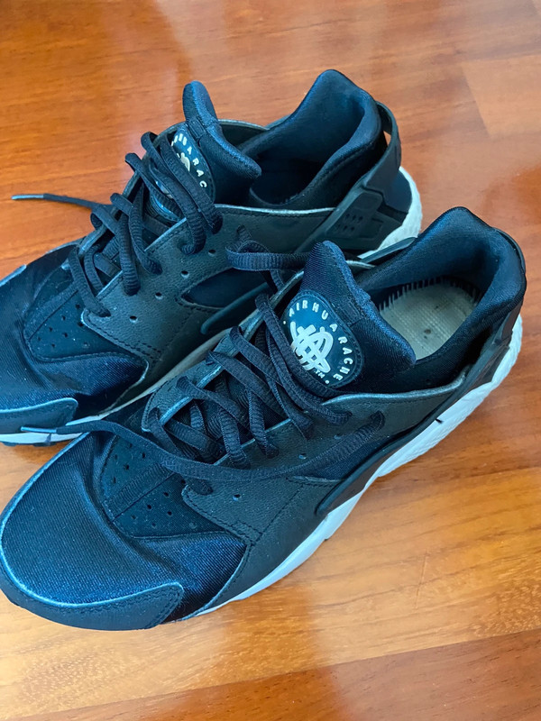 Huarache nere suola hot sale bianca