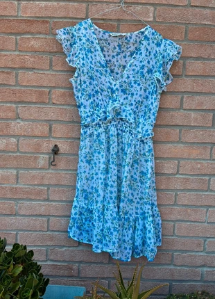 Vestito fiorito - Stradivarius, marke: Stradivarius, zustand: Sehr gut, größe: L / 40 / 12, 2,50 €, 3,33 € inklusive Vinted-Käuferschutz