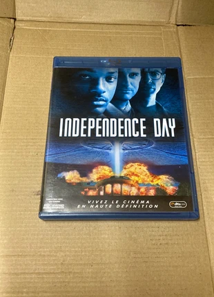 Independence Day - Blu-ray (1996), état: Très bon état, 4,50 €, 5,43 € Protection acheteurs incluse