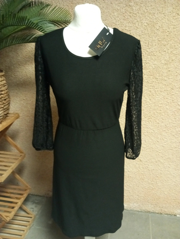 Robe noire ONLY 2