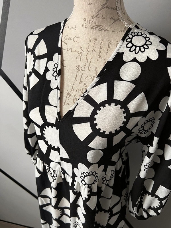 Asos design chuck on smock midi dress in mono abstract print Vinted