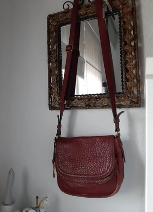 Bolso100% piel de la firma fossil color burdeos, brand: Fossil, condizioni: Ottime, €20.00, €21.70 include la Protezione acquisti