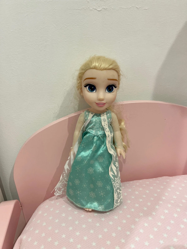 Muñeca grande frozen 1