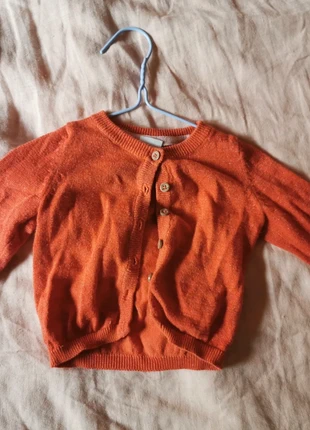 Gilet corail à fil doré Hema 6 mois, brand: Hema, condition: Very good, size: 3-6 months / 62 cm, €4.00, €4.90 includes Buyer Protection