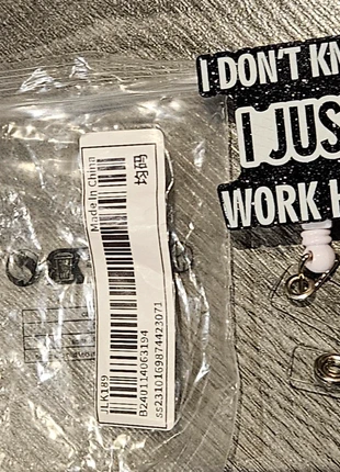 Kaarthouder - hanger, merk: Shein, staat: Nieuw met prijskaartje, € 2,00, € 2,80 inclusief Kopersbescherming