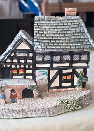 Collectable memory lane cottages 5.5 in by 4.5 (PLAS2), brand: Memory Lane, condition: Good, £1.50, £2.28 includes Buyer Protection