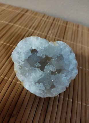 Geode Naturale, merk: Naturale, staat: Nieuw met prijskaartje, € 5,50, € 6,48 inclusief Kopersbescherming