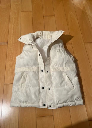 Doudoune sans manche beige, marque: Shein, état: Bon état, taille: M / 38 / 10, 5,00 €, 5,95 € Protection acheteurs incluse