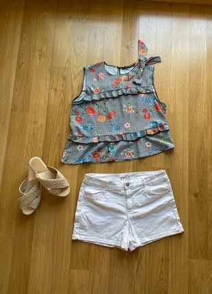 Short vaquero corto demin blanco T.42, marca: Stradivarius, estado: Muito bom, tamanho: XL / 42 / 14, €5.00, €5.95 inclui Proteção do Comprador