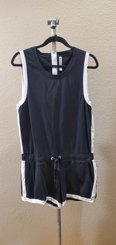 Fabletics Sleevless Romper Size M 1