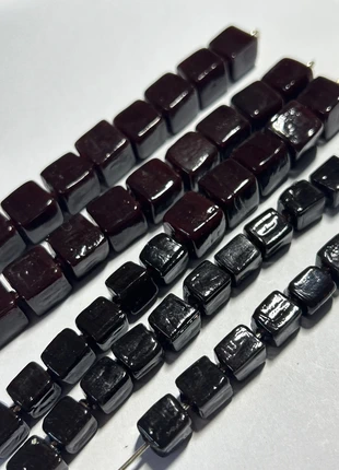 A559, lot de perles indiennes, cubes bordeaux/marron, 2 tailles, non comptées, estado: Muito bom, €2.00, €2.80 inclui Proteção do Comprador Pro