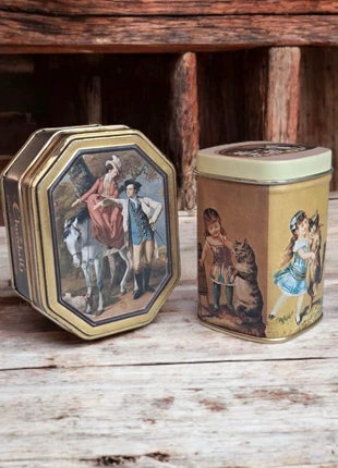 Lot de 2 boîtes vintages métalliques (réf 1.124), marque: Vintage Bazaar, état: Satisfaisant, 8,00 €, 9,10 € Protection acheteurs (Pro) incluse