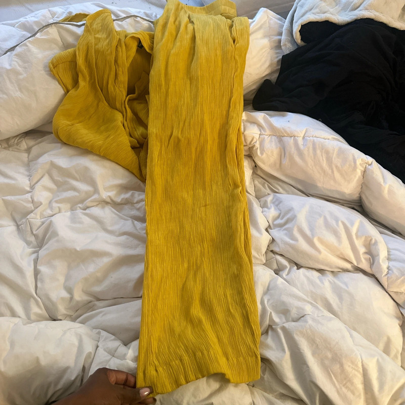 Yellow ribbed satin set 2