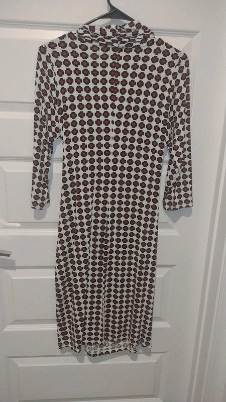 White long sleeve dress size medium 1