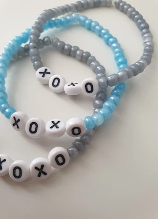 Armband xoxo grau blau Glasperlen Freundschaftsarmband, merk: Ohne, staat: Heel goed, € 1,50, € 2,28 inclusief Kopersbescherming