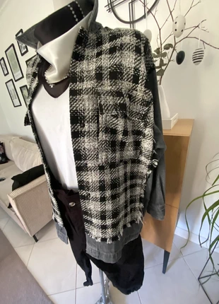 Oversize - Jeansjacke mit tweedeinsätzen, merk: Zara, staat: Heel goed, maat: S / 36 / 8, € 15,00, € 16,45 inclusief Kopersbescherming