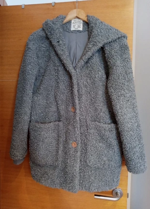 Abrigo rizo con capucha 🌪, marque: Pull & Bear, état: Très bon état, taille: S / 36 / 8, 8,00 €, 9,10 € Protection acheteurs incluse