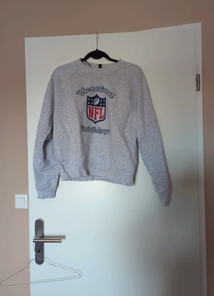 NFL sweater, brand: H&M, condition: Very good, size: S / 36 / 8, €3.50, €4.38 includes Buyer Protection