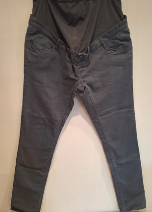 Pantalon de maternité taille 46, merk: Kiabi, staat: Heel goed, maat: XXXL / 46 / 18, € 12,00, € 13,30 inclusief Kopersbescherming