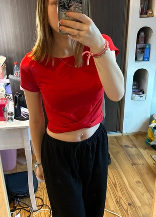 top rouge stradivarius, brand: Stradivarius, condition: Very good, size: S / 36 / 8, €2.00, €2.80 includes Buyer Protection