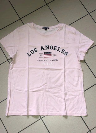 T-shirt - Kiabi - M, marque: Kiabi, état: Bon état, taille: M, 3,00 €, 3,85 € Protection acheteurs incluse