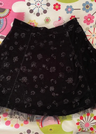 Falda de terciopelo negra/ jupe en velours noir/black velvet skirt, marque: Bershka, état: Très bon état, taille: S / 36 / 8, 6,00 €, 7,00 € Protection acheteurs incluse