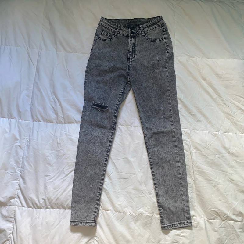 Gray Acid Wash Ripped Skinny Jeans 1