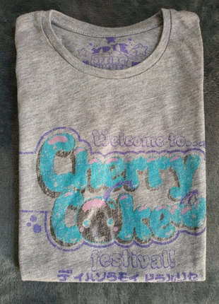T-shirt festival japonais, brand: CHERRY, condition: Very good, size: S / 36 / 8, €1.00, €1.75 includes Buyer Protection