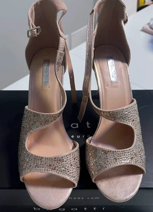 Sandali rosa gold 39, marque: Showcase, état: Très bon état, taille: 39, 10,00 €, 11,20 € Protection acheteurs incluse