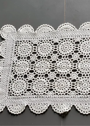 Joli napperon vintage rectangulaire fait main, brand: Fait Main, condition: Very good, €10.00, €11.20 includes Buyer Protection Pro