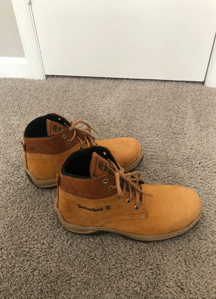chaussure FILA type Timberland Vinted