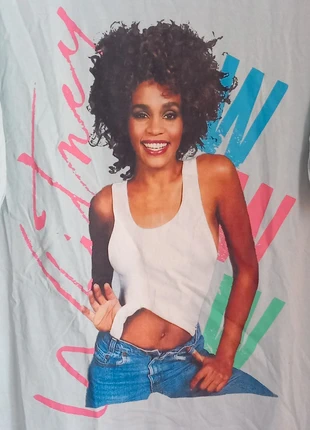 Tee-shirt de nuit Whitney Houston 🌺, marque: Primark, état: Très bon état, taille: S / 36 / 8, 9,00 €, 10,15 € Protection acheteurs incluse