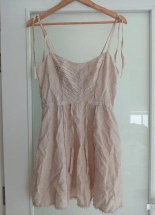 Vestido de tirantes de lino estilo cottagecore de Zara como nuevo, marca: Zara, estado: Nuevo sin etiquetas, tamaño: L / 40 / 12, 25,00 €, 26,95 € Protección al comprador incluida