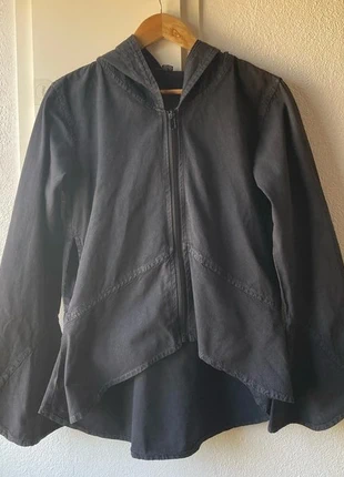 Casaco preto com capuz- Tamanho S/M - Bom estado, estado: Muito bom, tamanho: S / 36 / 8, €16.00, €17.50 inclui Proteção do Comprador