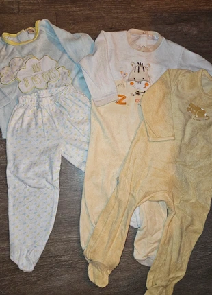 Pyjamas, marque: Kiabi, état: Très bon état, taille: 18-24 mois / 86 cm, 2,00 €, 2,80 € Protection acheteurs incluse