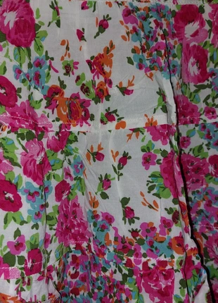 Jupe courte fleurie 38 - Short flowery skirt size 38, merk: Camaïeu, staat: Heel goed, maat: M / 38 / 10, € 5,00, € 5,95 inclusief Kopersbescherming