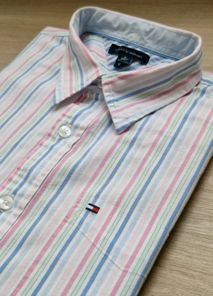 Chemise tommy hilfigher bleu à rayures taille 16 ans, marke: Tommy Hilfiger, zustand: Sehr gut, größe: 16 Jahre / 176, 7,90 €, 9,00 € inklusive Vinted-Käuferschutz