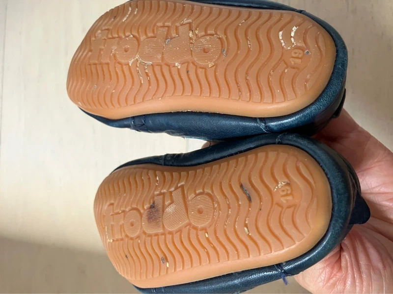 Chaussures souples Froddo 1iers pas en cuir bleu marine Froddo taille 19 - photo numéro 5