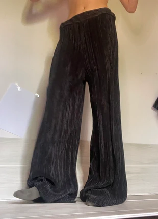 Pantalon long et fluide noir, marque: Dolls, état: Neuf sans étiquette, taille: L / 40 / 12, 15,00 €, 16,45 € Protection acheteurs incluse