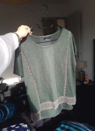 T shirt kaki, marque: Atmosphere, état: Très bon état, taille: M / 38 / 10, 5,00 €, 5,95 € Protection acheteurs incluse