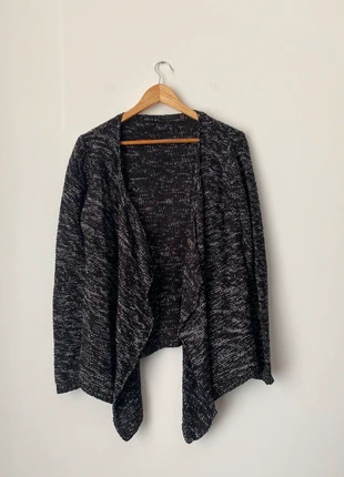 Cardigan leggero senza bottoni Stradivarius, marke: Stradivarius, zustand: Sehr gut, größe: M / 38 / 10, 4,00 €, 4,90 € inklusive Vinted-Käuferschutz