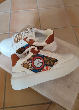 Sneakers gattinoni donna 35 dettaglio oro fantasia, marca: Gattinoni, estado: Muito bom, tamanho: 35, €50.00, €53.20 inclui Proteção do Comprador