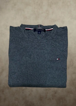 Tommy Hilfiger Grey Sweater – M, marque: Tommy Hilfiger, état: Neuf sans étiquette, taille: M, 25,00 €, 26,95 € Protection acheteurs incluse