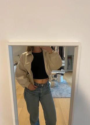 Beige cropped jack / bomber – casual streetstyle, marque: Pull & Bear, état: Bon état, taille: S / 36 / 8, 15,00 €, 16,45 € Protection acheteurs incluse