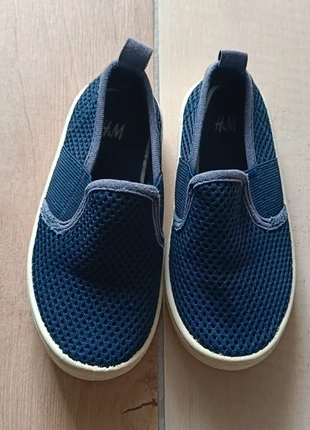 Scarpe bimbo H&M n24, marque: H&M, état: Très bon état, taille: 24, 3,00 €, 3,85 € Protection acheteurs incluse