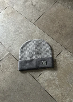 Beanie grijs, merk: Louis Vuitton, staat: Veelgebruikt, maat: Universele maat, € 20,00, € 21,70 inclusief Kopersbescherming