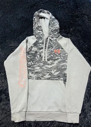 Pull à capuche under armour, marque: Under Armour, état: Neuf sans étiquette, taille: M, 15,00 €, 16,45 € Protection acheteurs incluse